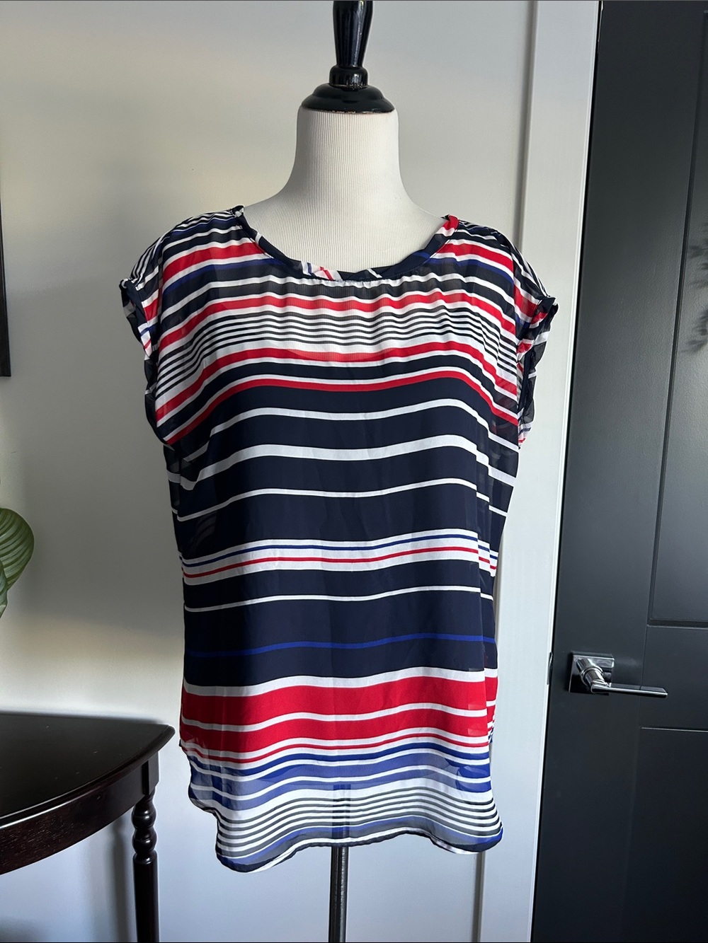 Liz Claiborne L sheer Striped Navy, Red & White Sleeveless Blouse with cami